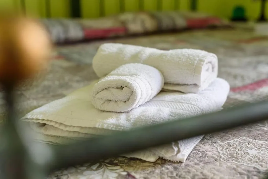 Napoli Central Green Suite With Garden View Апартаменты Неаполь
