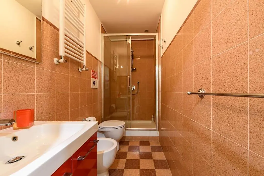Napoli Central Green Suite With Garden View Италия
